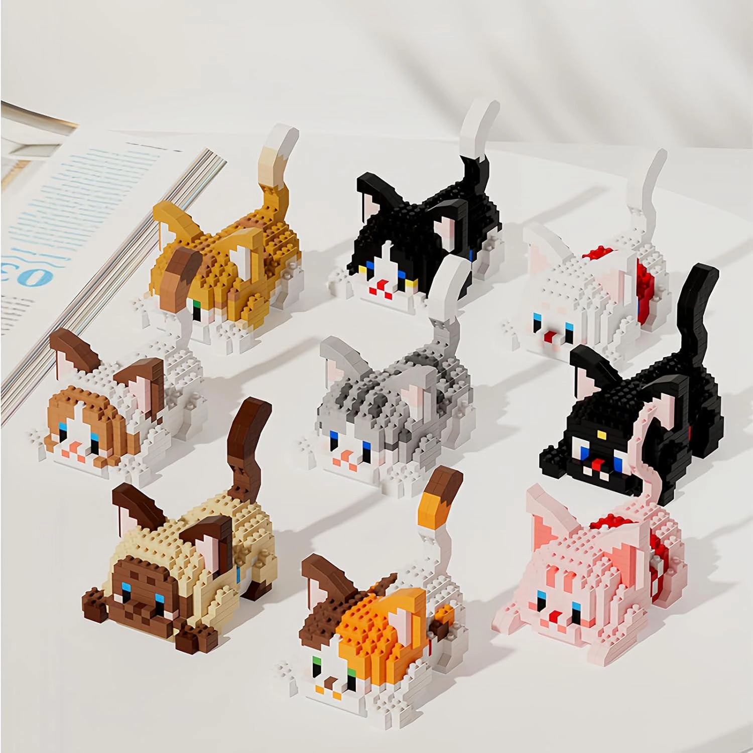 Animal Micro Building Blocks Set Mini Cat Building Toy Bricks Kits for Adult and Kids (2 in 1 Black and White cat)