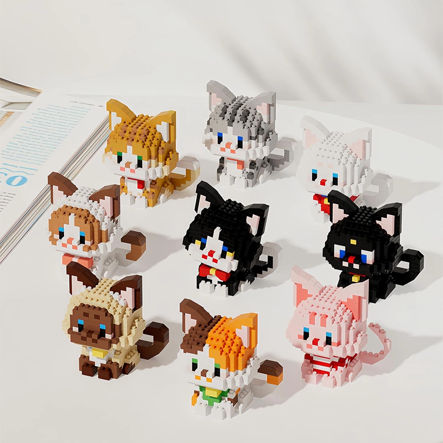 Animal Micro Building Blocks Set Mini Cat Building Toy Bricks Kits for Adult and Kids (2 in 1 Black and White cat)