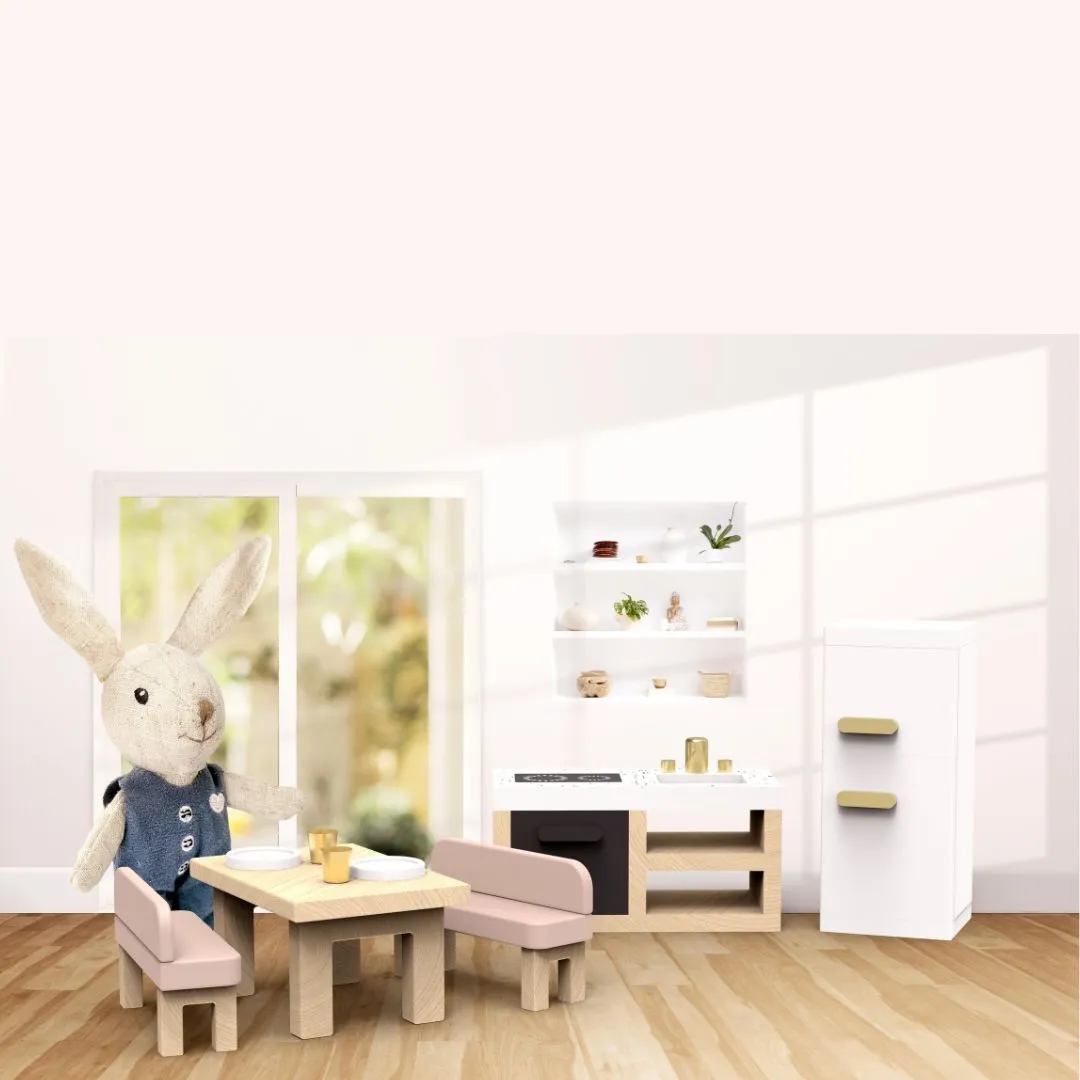 Doll House Kitchen   1 Character