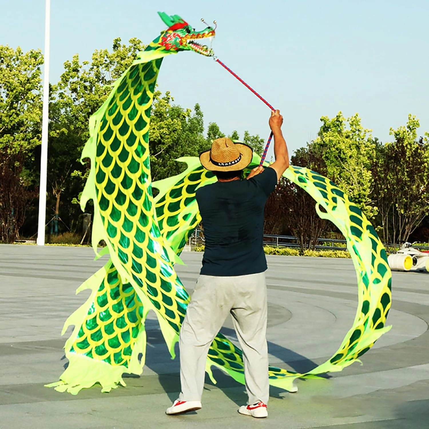 Dragon Dance Ribbon - Green Rhythmic Dragon Poi Set, Fluid Ribbon Dancer for Sports Fitness, Outdoor Rotating Streamers Set for Festival Atmosphere(8m/26ft)