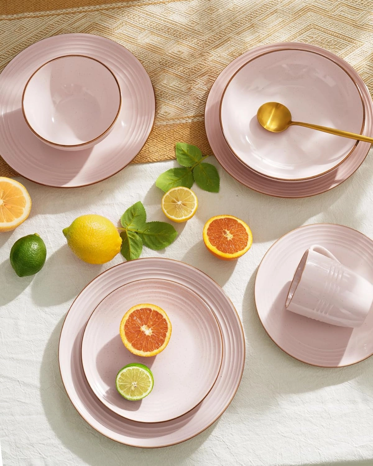 Famiware Jupiter Dinnerware Set, Plates and Bowls Dish Sets for 4 (12 Pieces), Microwave and Dishwasher Safe Stoneware Tableware, Chip and Scratch Resistant, Light Pink