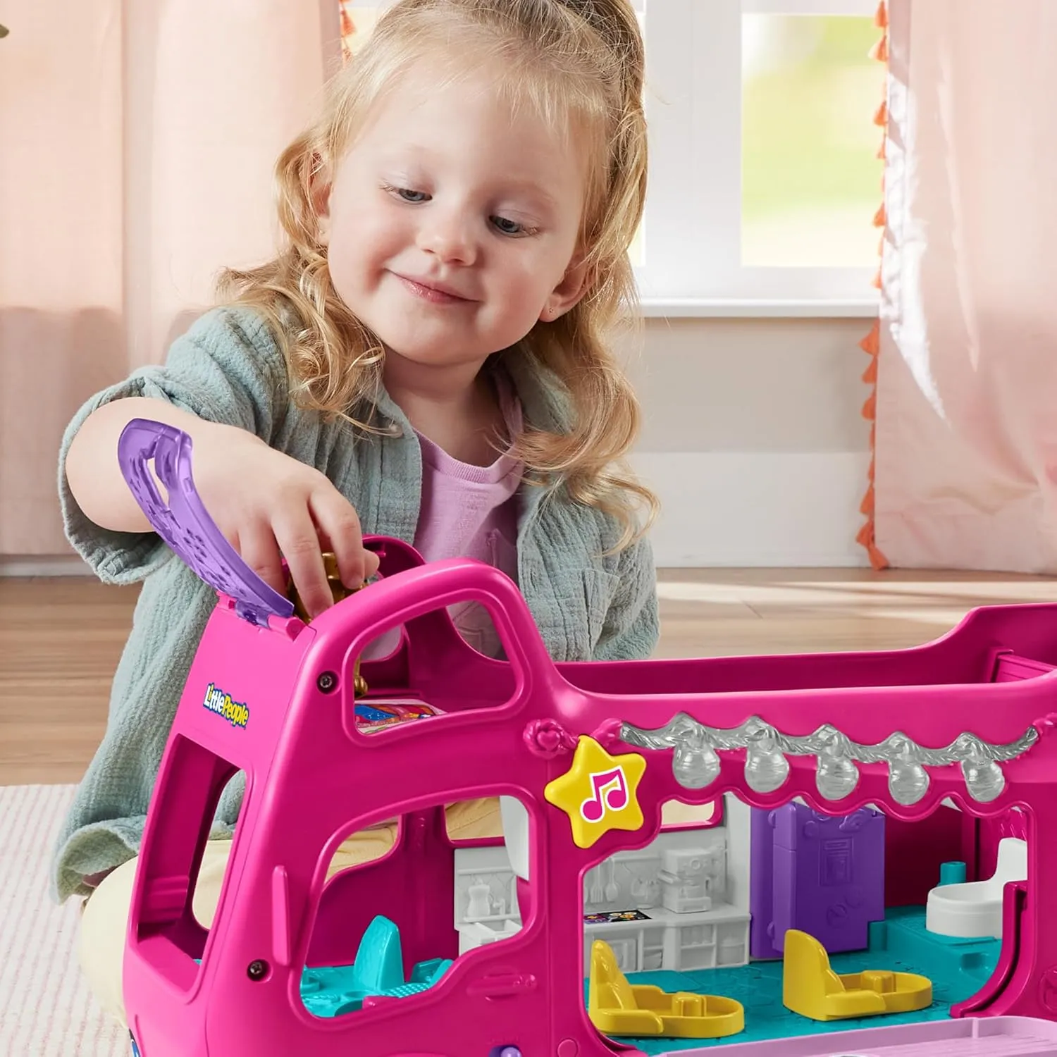 Fisher-Price Little People Barbie Transformable Camper Van Set with Musical Lights and 2 Figures, from 18 Months, Multilingual Version, HYR86