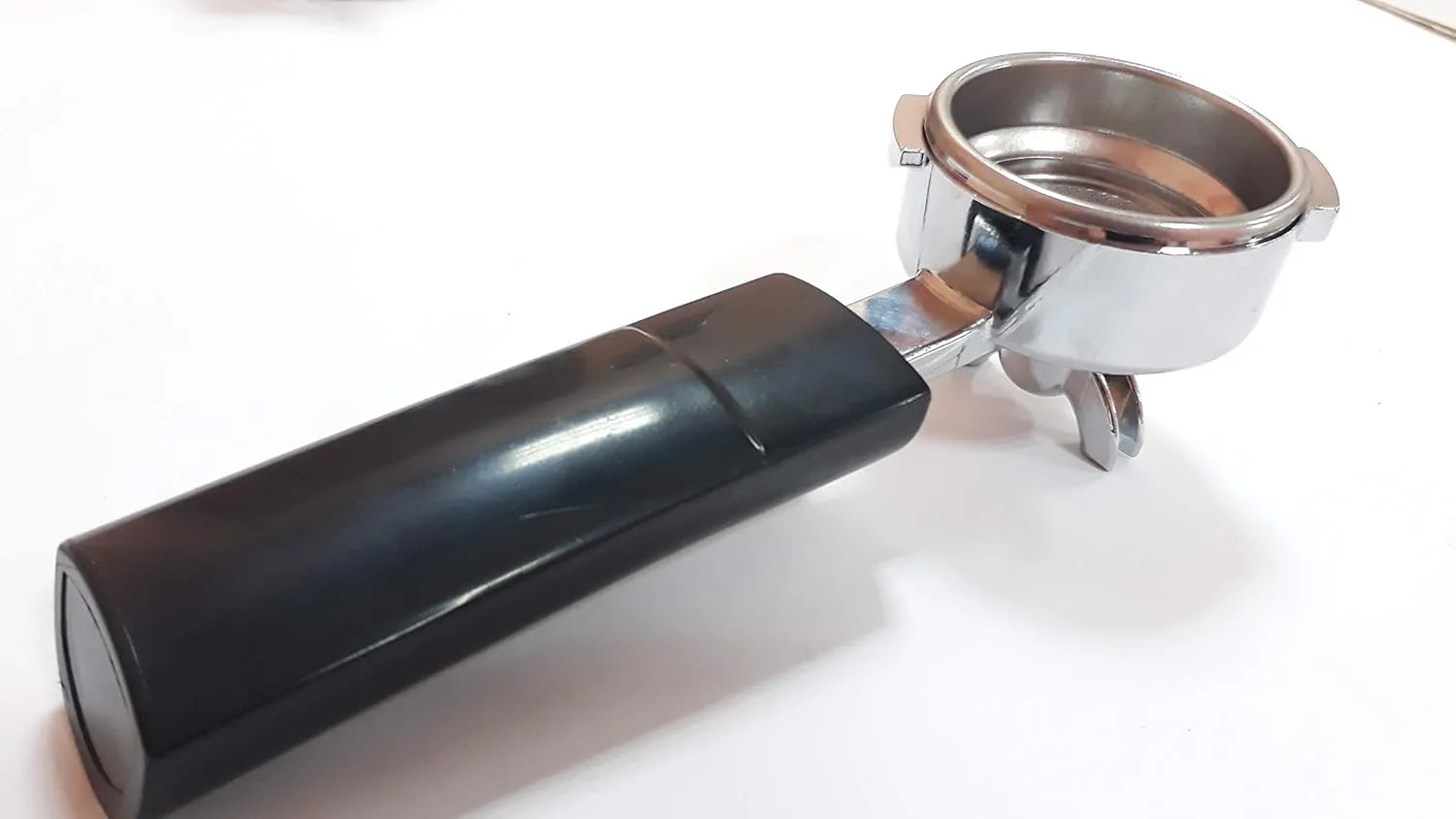 Gaggia Classic Portafilter Filterholder with double 14g. pressurized basket (21000491) & Spout
