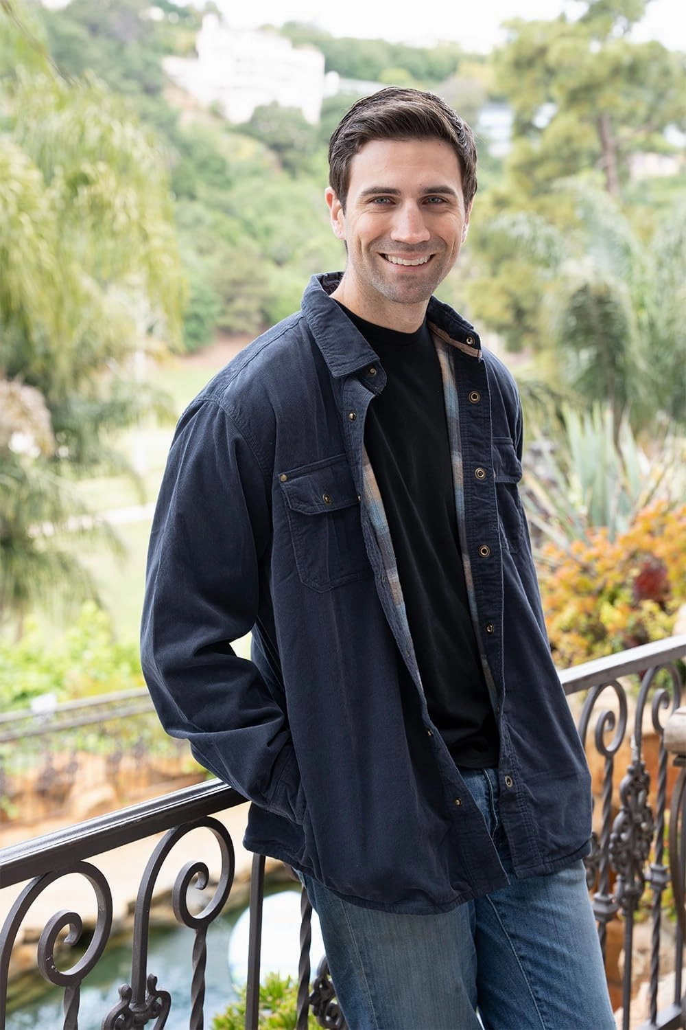 Gioberti Men's 100% Cotton Extremely Soft Corduroy Shirt Jacket with Flannel Lining
