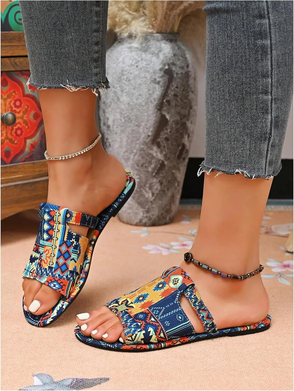 GORGLITTER Women's Rainbow Vacation Shoes Cut Out Open Toe Flat Sandals