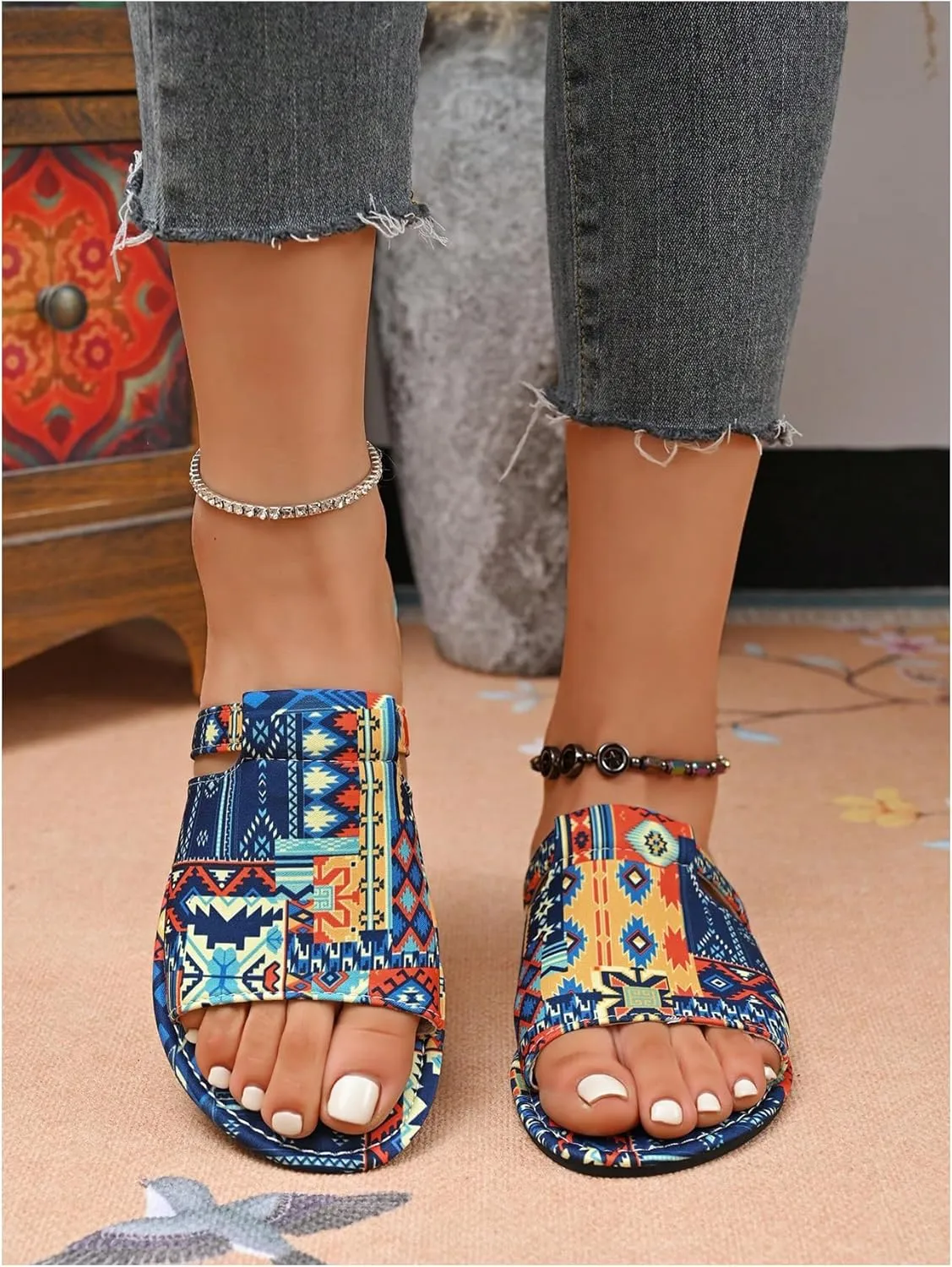 GORGLITTER Women's Rainbow Vacation Shoes Cut Out Open Toe Flat Sandals