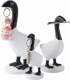 GRAPMKTG Magnetic Goose Key Holder Cute Home Decor Kawaii Room Office Table Desk Decor Aesthetic Funny Bedroom Decor Housewarming Gifts for Women Men1 Pack Canada Goose Small