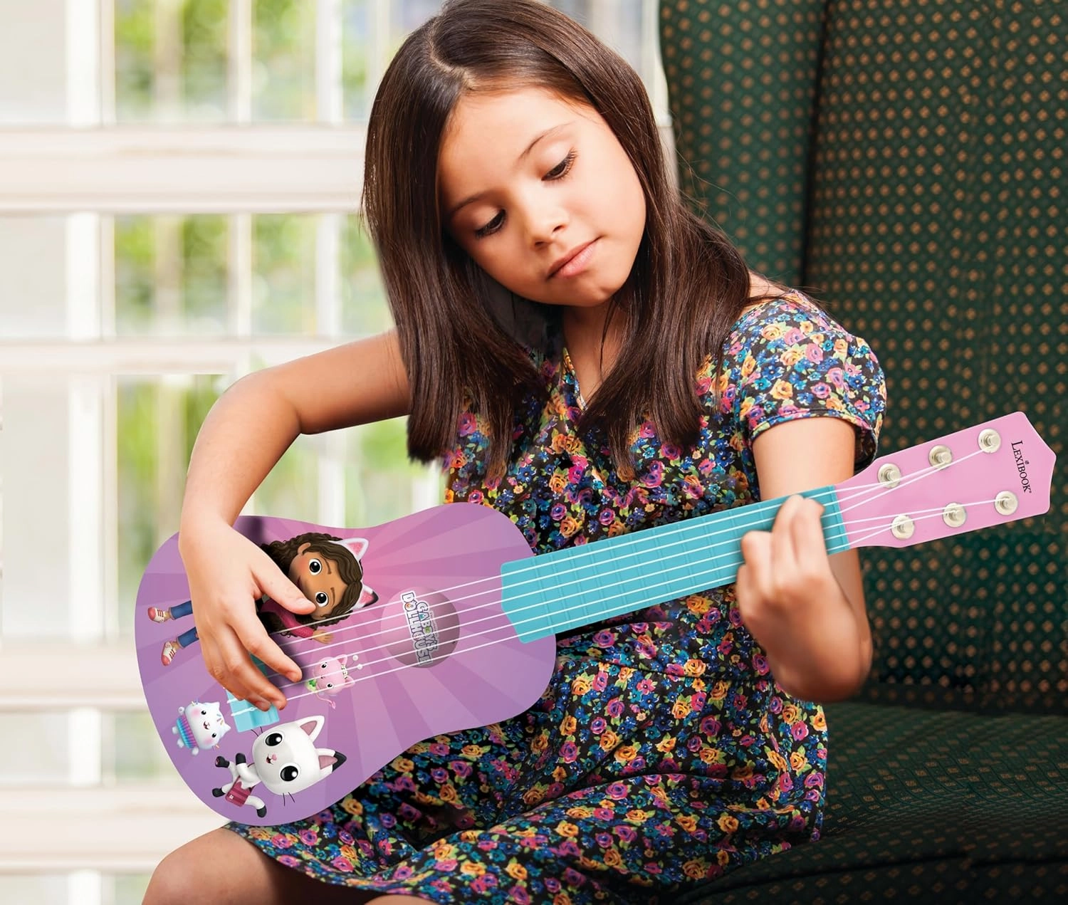 Lexibook, Gabby's Dollhouse, My First Guitar for Children, 6 Nylon Strings, 53 cm/21 inches, Guide Included, Pink, K200GDH