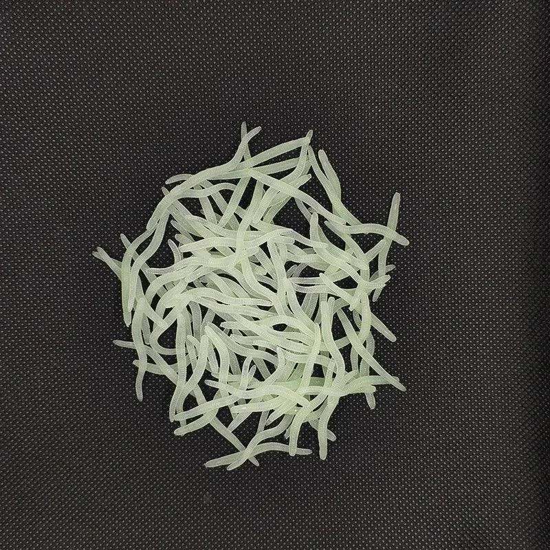 Lifelike Red Worm Soft Lure Bait - 35mm Fishing Silicone with Shrimp Scent, Available in 50/100 Pack for Bass and Carp