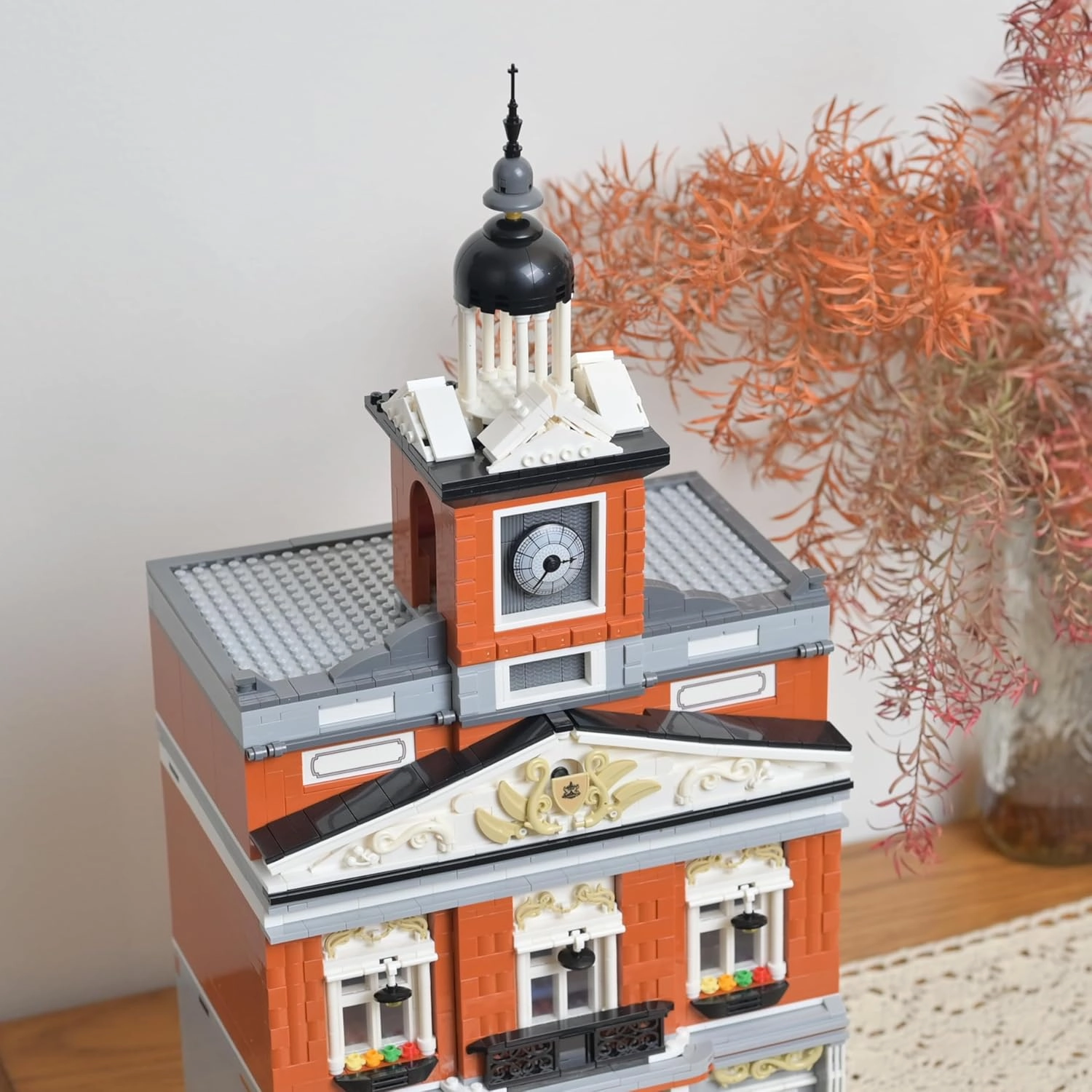Mini Town Hall Architecture Mini Building Blocks Set with LED Lights,3 Levels Modular Architecture,MOC Creative Model Set,Construction Toy for Adult(1780Pcs)