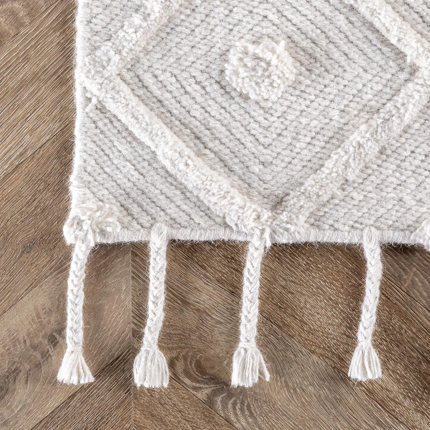 nuLOOM Vintage Medallion Veronica Accent Rug, 2'6x6, Ivory