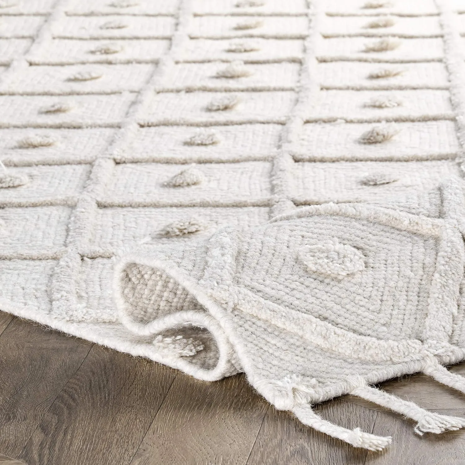 nuLOOM Vintage Medallion Veronica Accent Rug, 2'6x6, Ivory