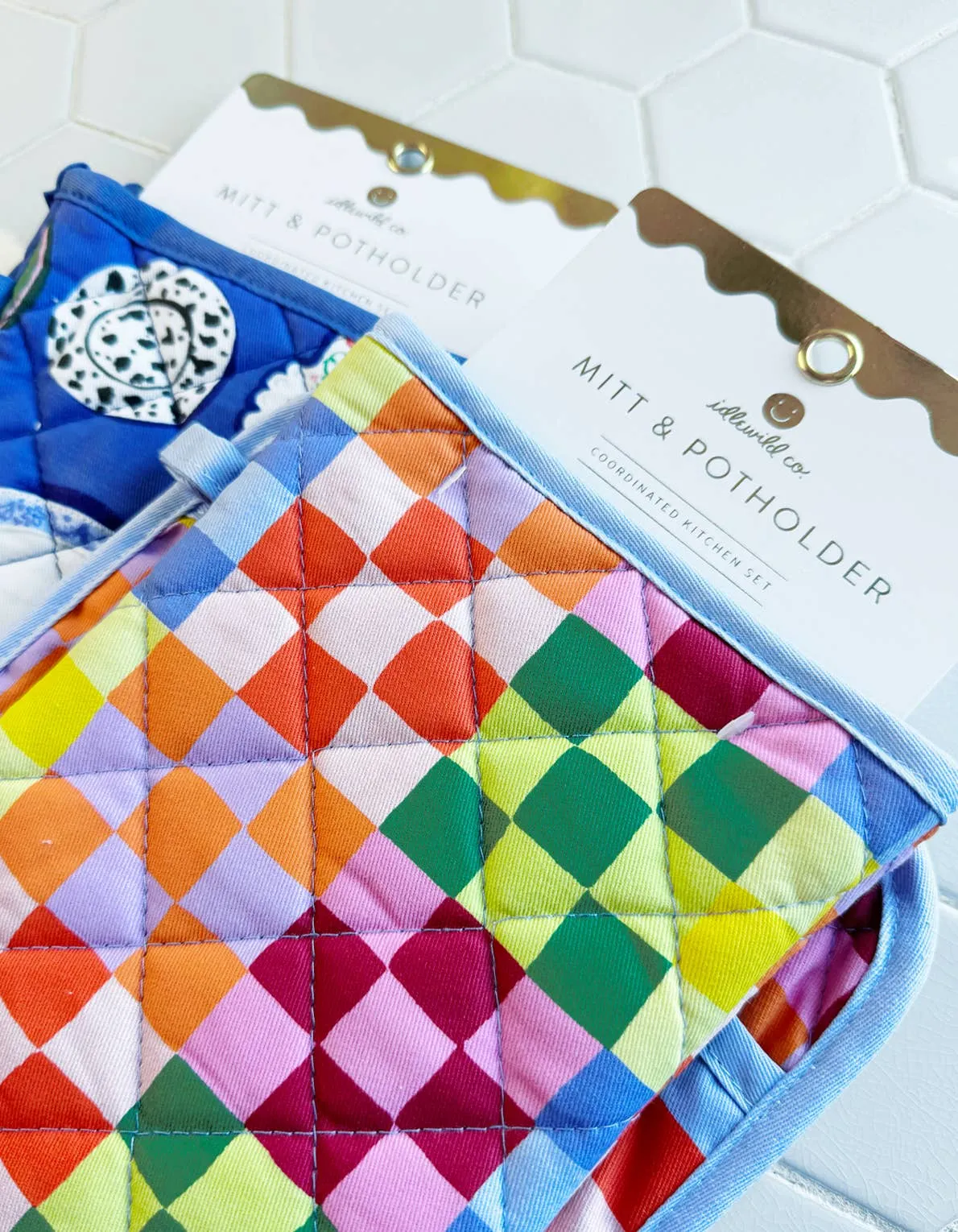 Rainbow Check Oven Mitt   Pot Holder Set