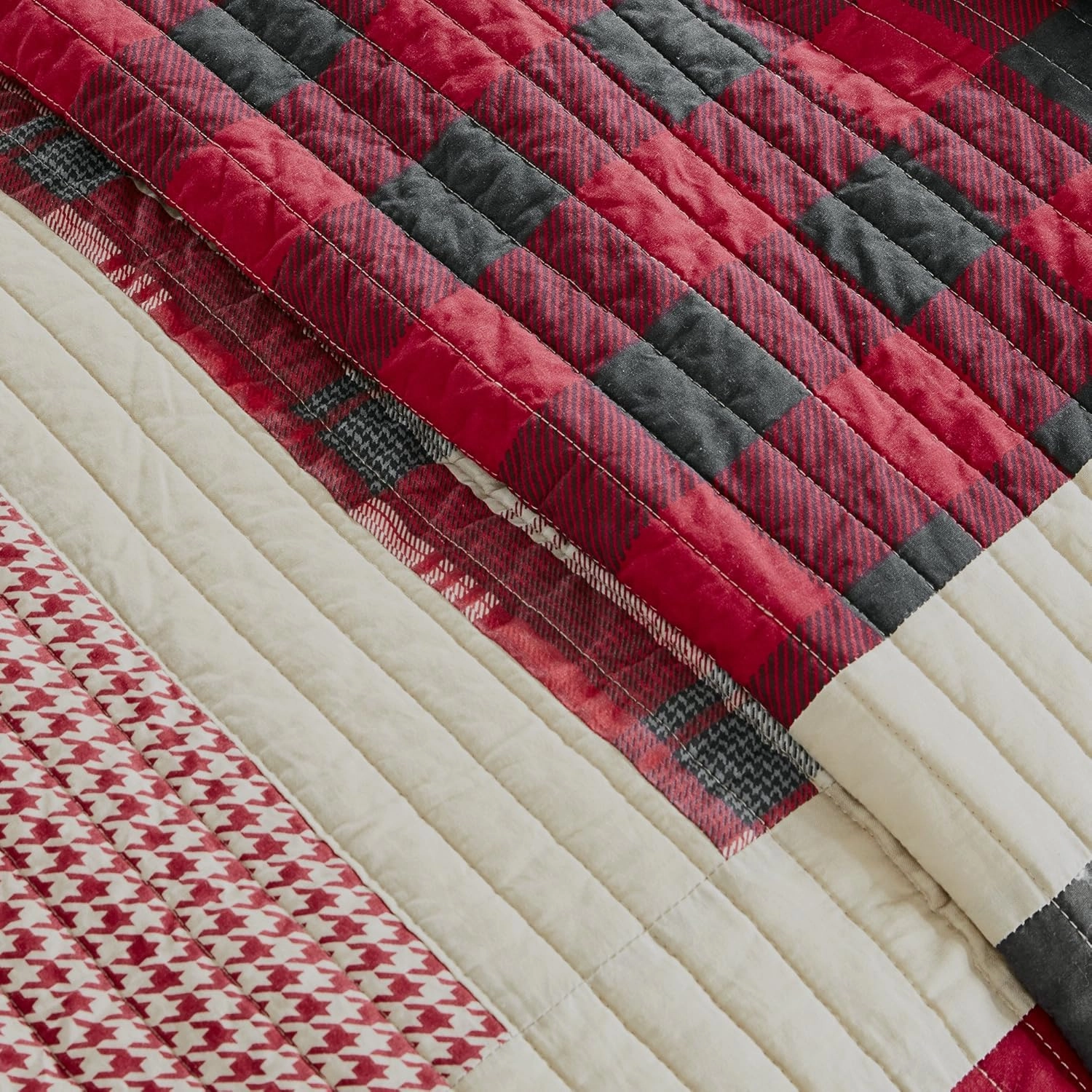 Woolrich Reversible Quilt Cabin Lifestyle Design - All Season, Breathable Coverlet Bedspread Bedding Set, Matching Shams, Oversized King/Cal King, Huntington Plaid Red, 3 Piece
